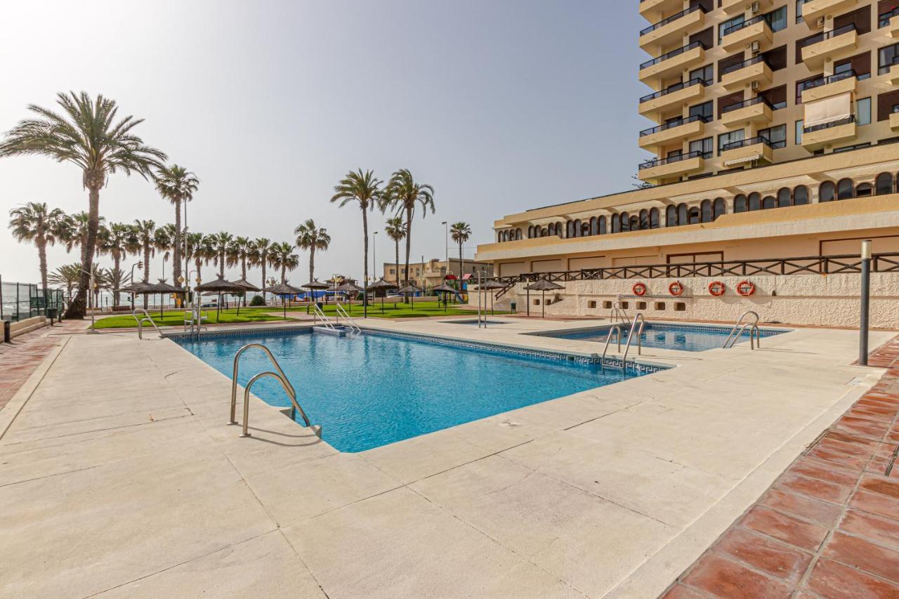 Amazing Views Beachfront Apartment With Swimming Pool Benalmádena Extérieur photo